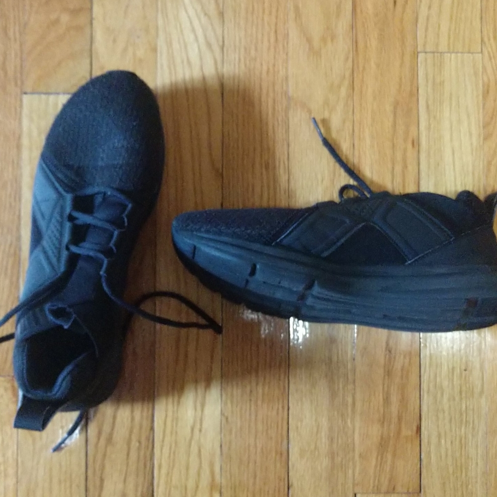 Puma black
